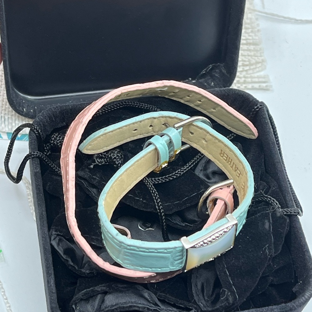 Vintage QVC Leather Wristbands with Sparkling CZ Accents (Set of 2) - Picture 6 of 12